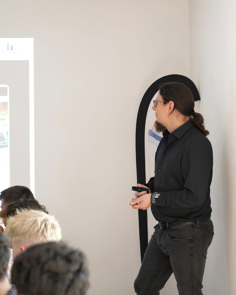 Infotag mit der Mittelschule Hemau: Einblicke in spannende Berufsperspektiven 5 Infotag mit der Mittelschule Hemau 6